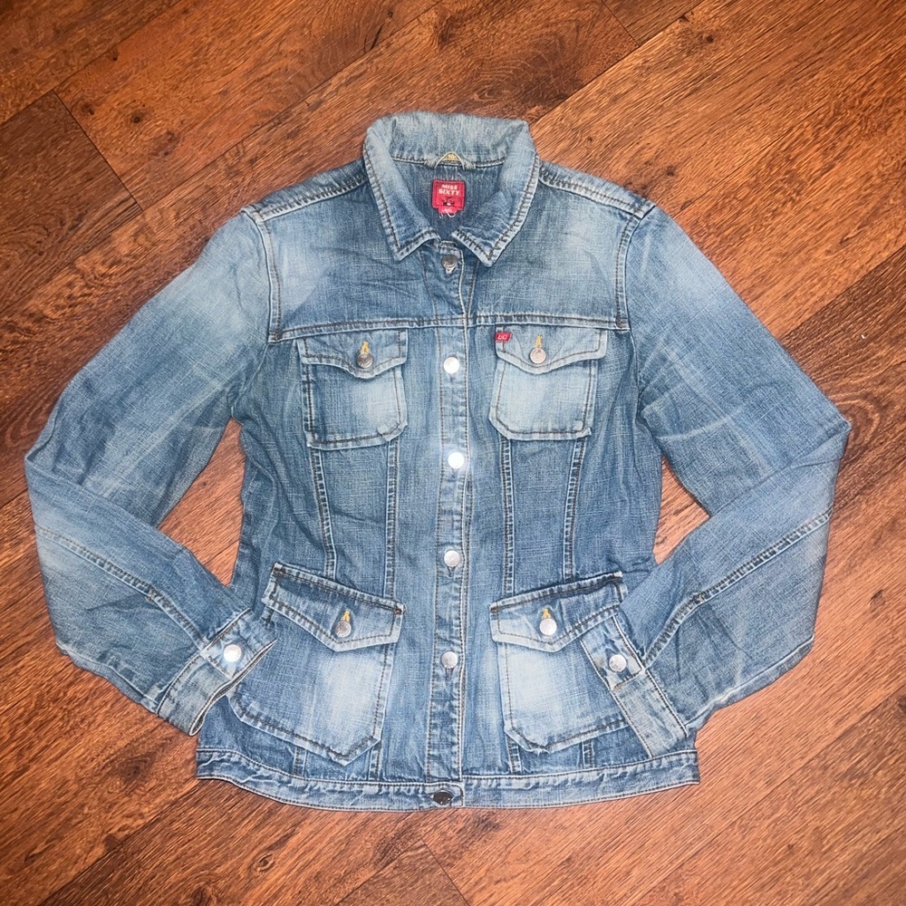Levi's Light Blue Denim Jacket for Women
